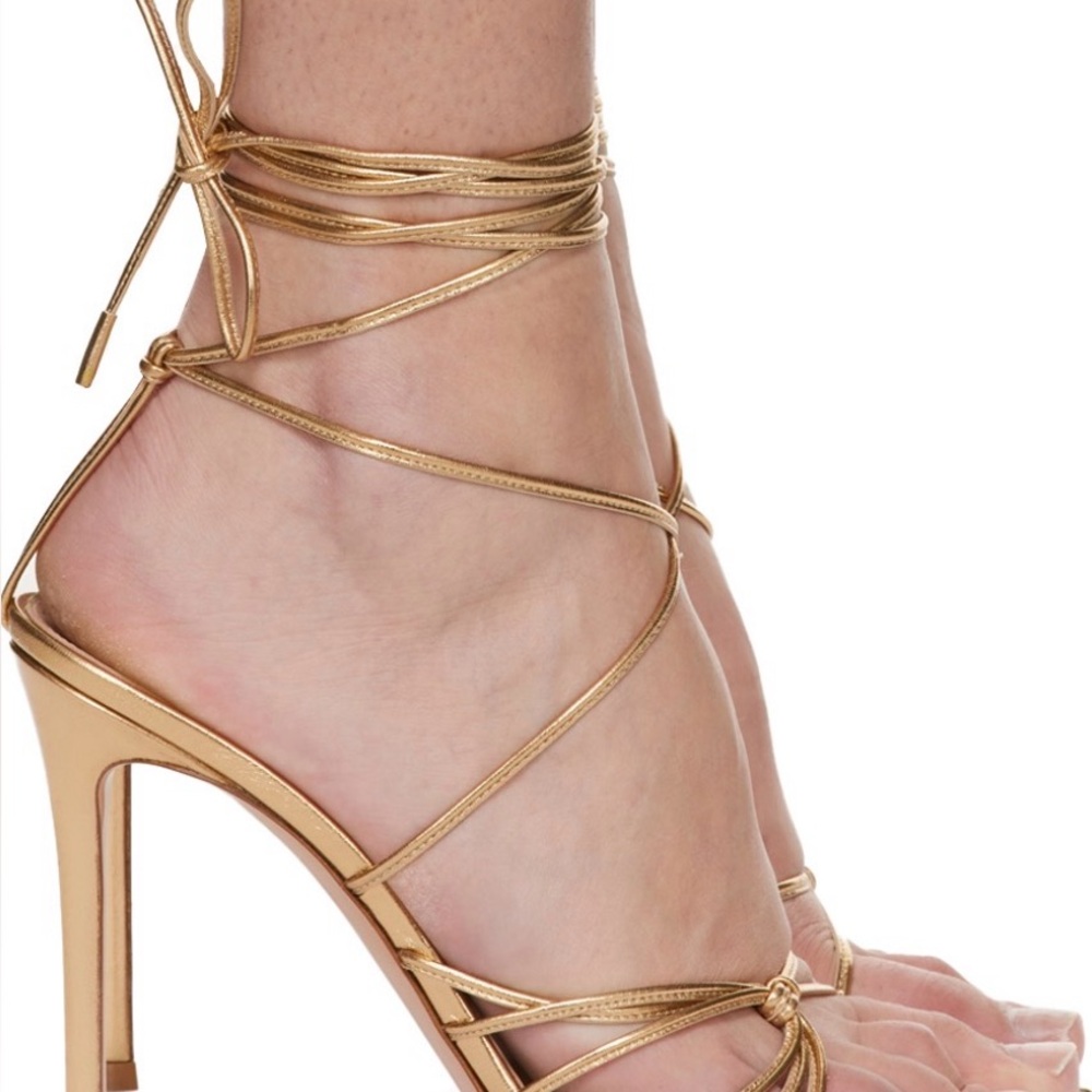 Gianvito Rossi Sylvia metallic ankle-tie sandals. type